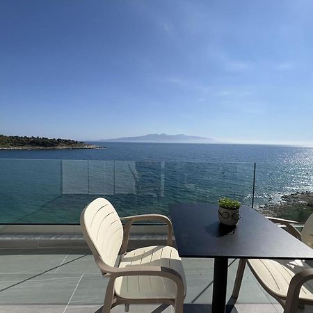 Sea Breeze Villa Sarandë Exterior foto